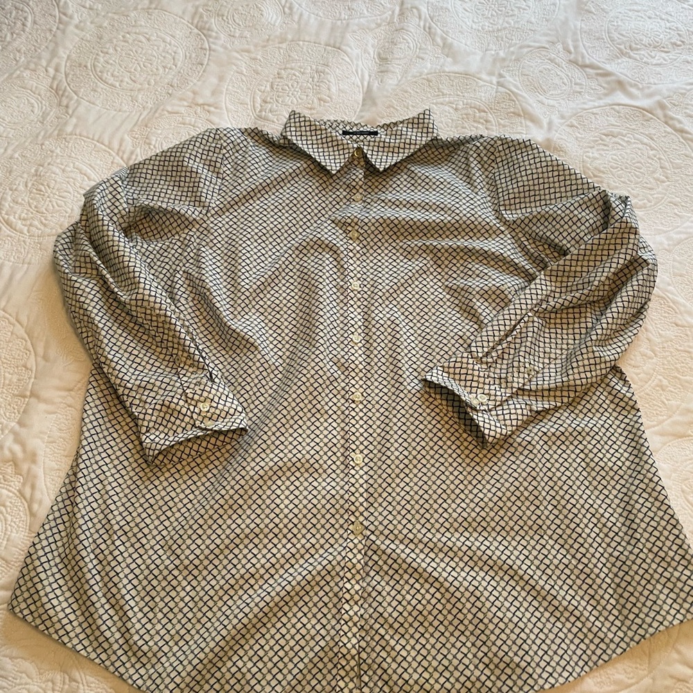 Lands' End women’s chain Patterned Shirt blue gray long sleeve button down - Picture 2 of 9